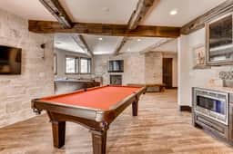 Slope Side Custom Luxury Home with Hot Tub - Image 4