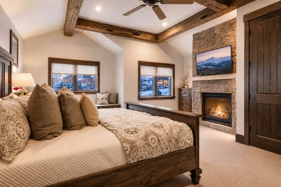 Slope Side Custom Luxury Home with Hot Tub - Image 3