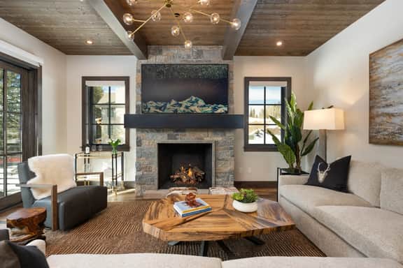 Timber House at Riverwalk - Image 3